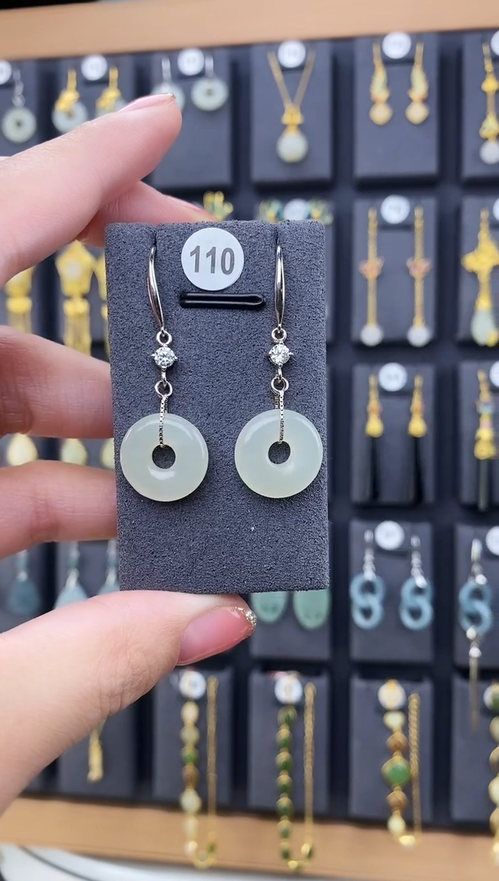 和田玉银S925镶嵌耳坠平安扣