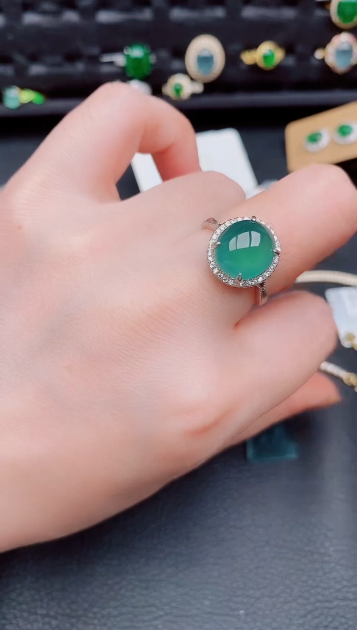 【闪购商品】翡翠戒指银S925镶嵌天然a货翡翠689