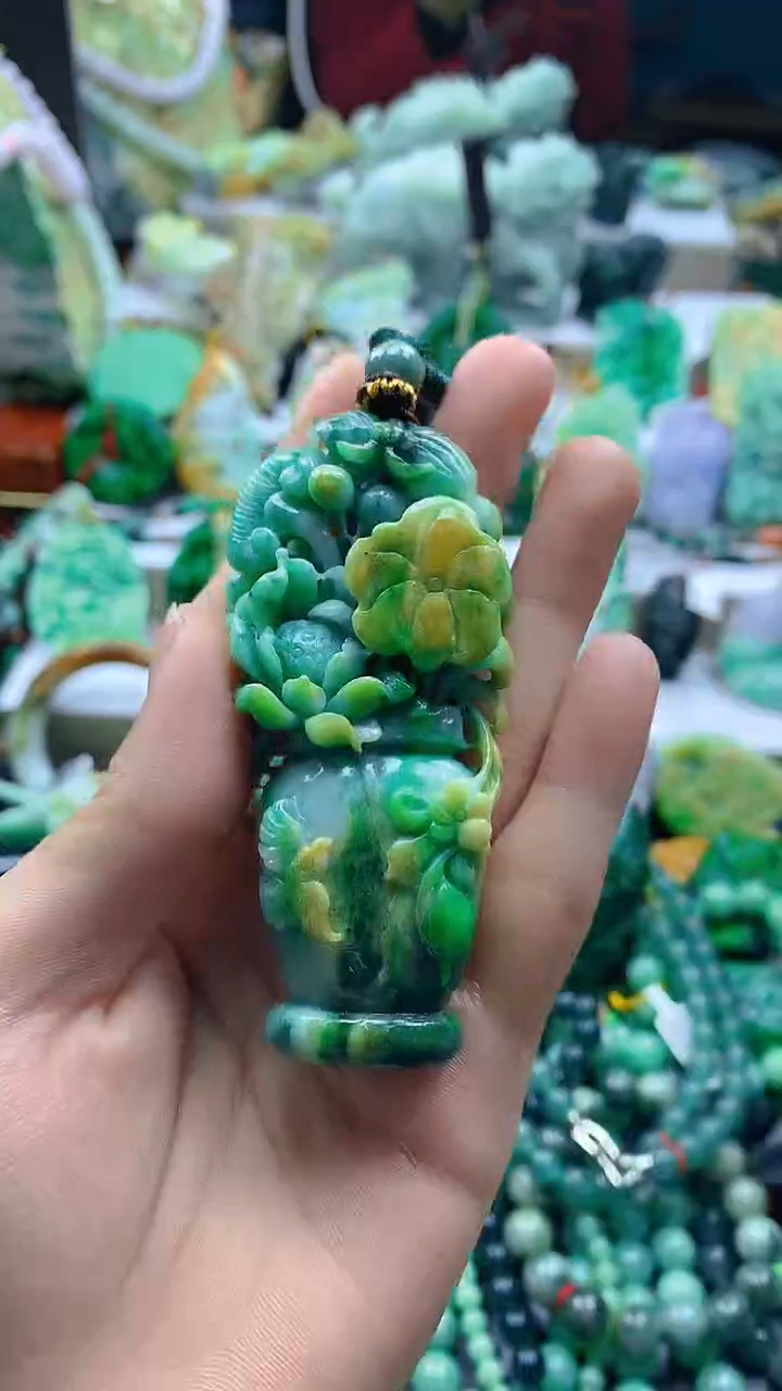 颈饰未镶嵌翡翠天然缅甸a货翡翠