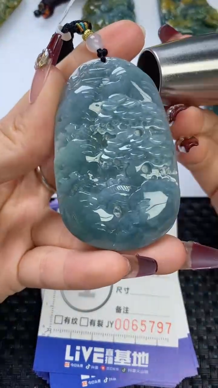 【闪购商品】翡翠颈饰未镶嵌111111111111111