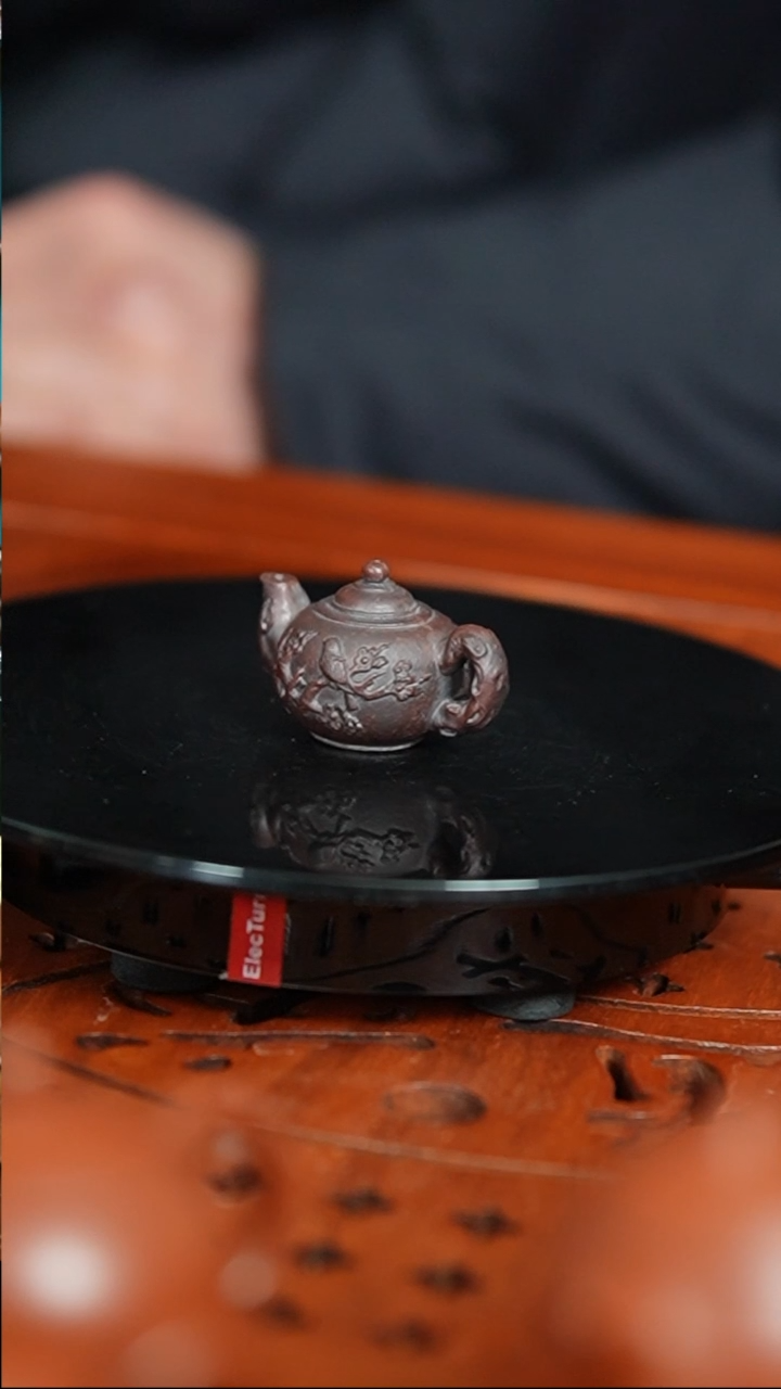 【闪购商品】紫砂茶宠古红泥刻绘把把壶把玩摆件