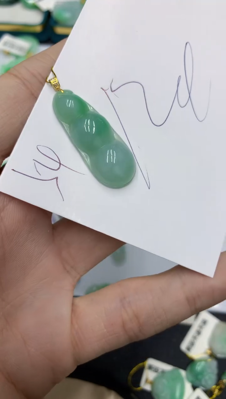 【闪购商品】翡翠颈饰18K金镶嵌号链接111111