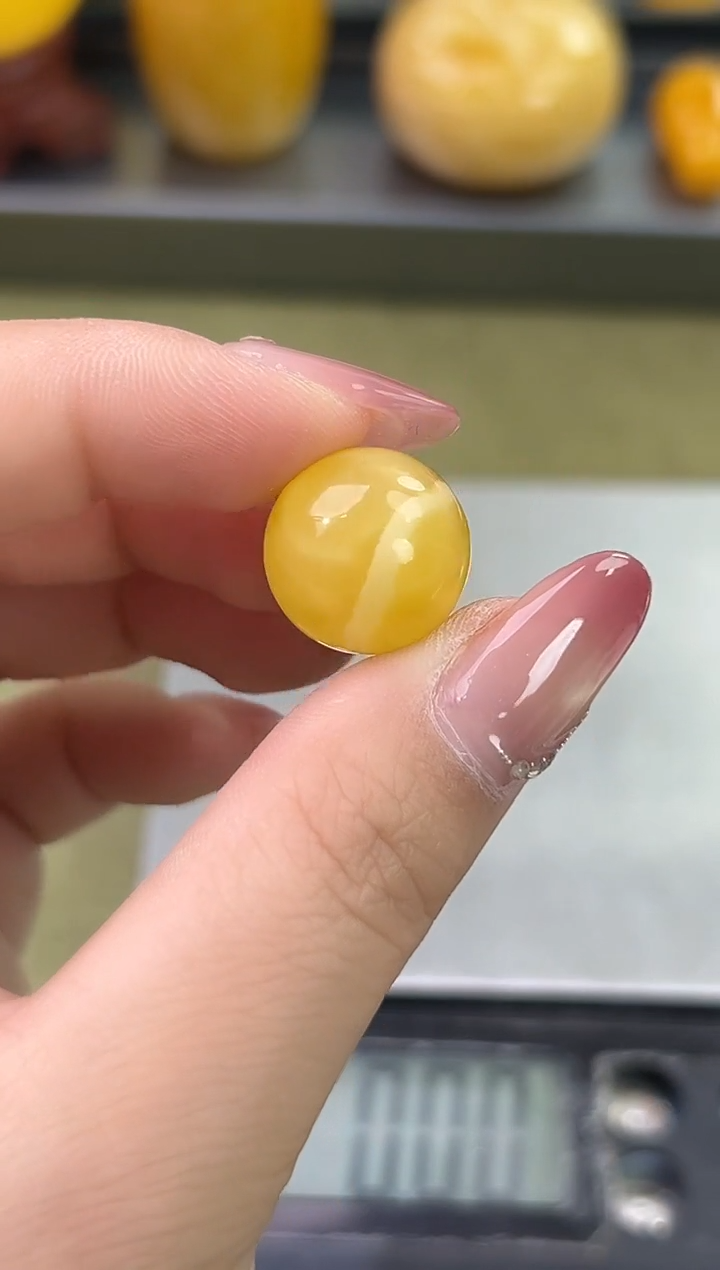 裸石琥珀未镶嵌天然琥珀蜜蜡圆珠