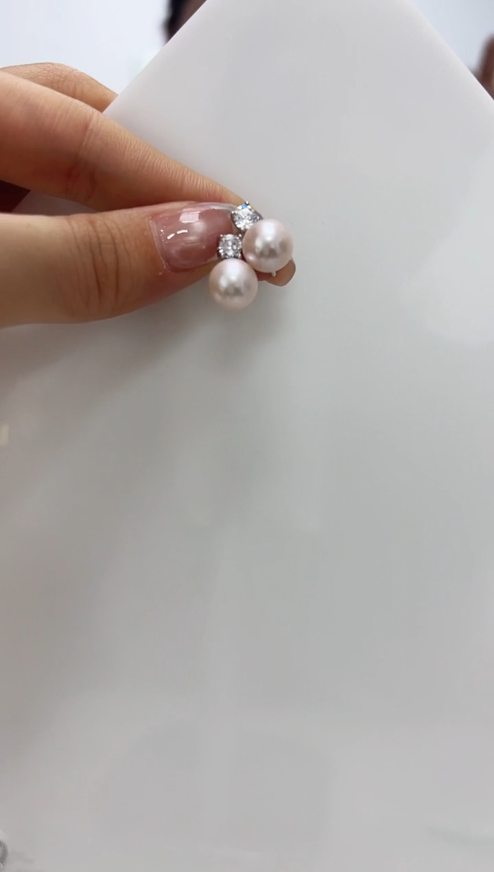 【闪购商品】淡水珍珠DA银S925镶嵌耳钉 B632