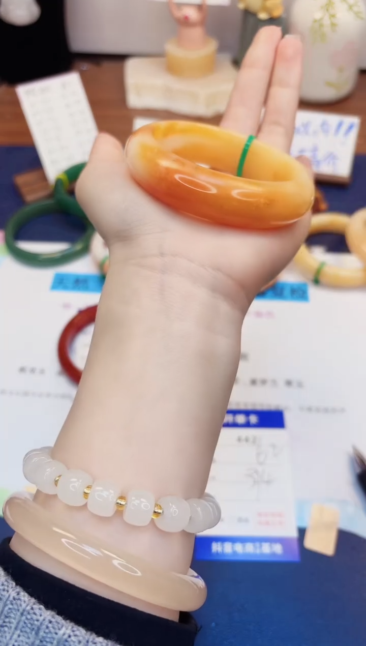 【闪购商品】石英质玉手镯未镶嵌442-财气镯-圈口57