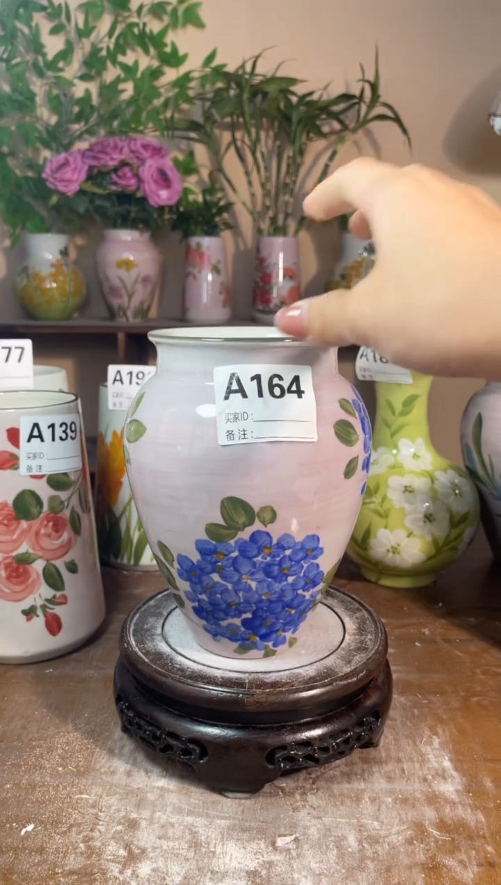 景德镇手绘陶瓷花瓶—无孔：高19*口11