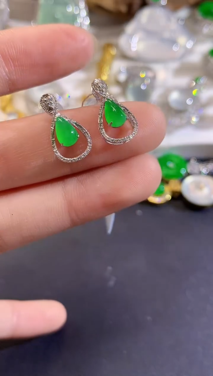 18K金镶嵌翡翠耳饰D28