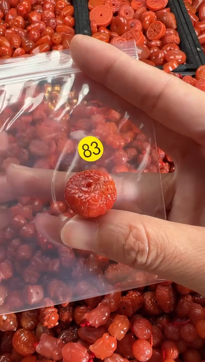 【闪购商品】南红玛瑙颈饰未镶嵌1