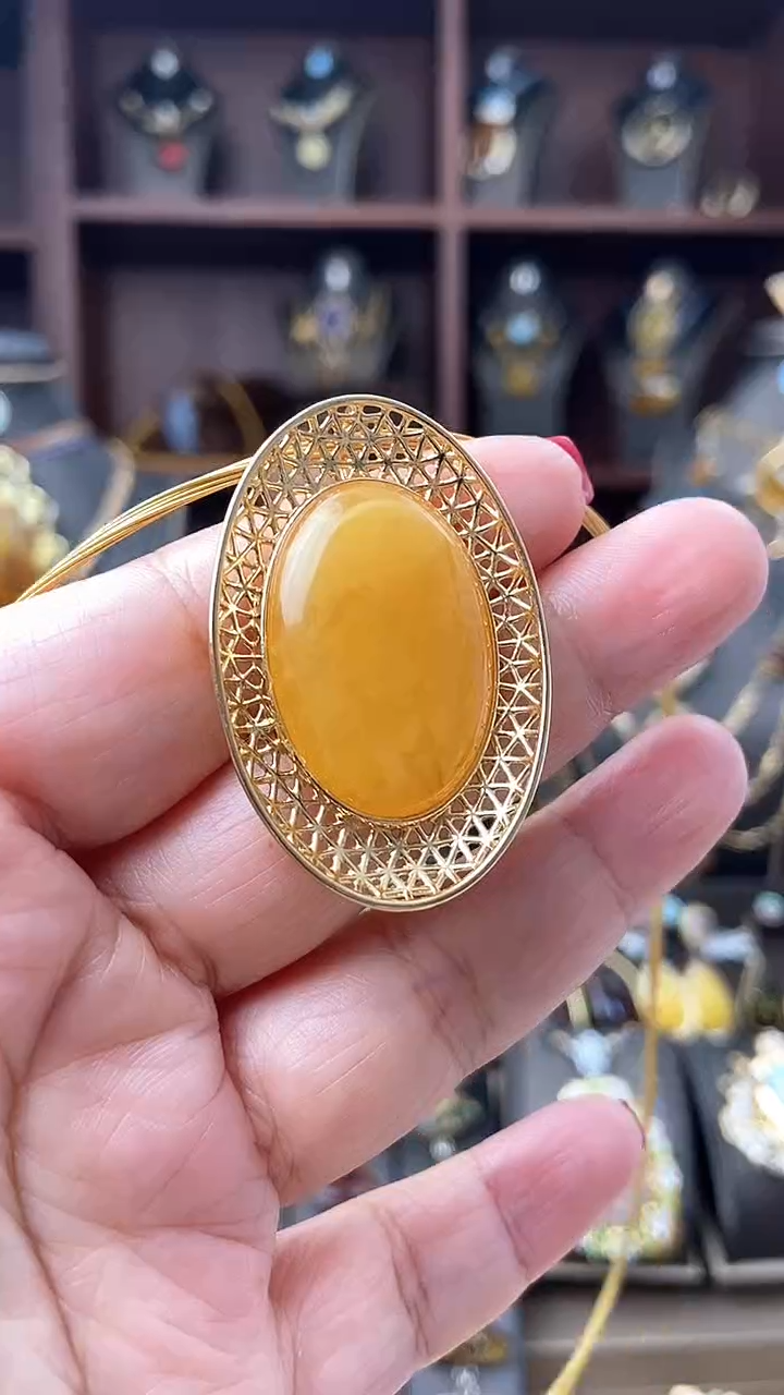 【闪购商品】琥珀颈饰银S925镶嵌吊坠