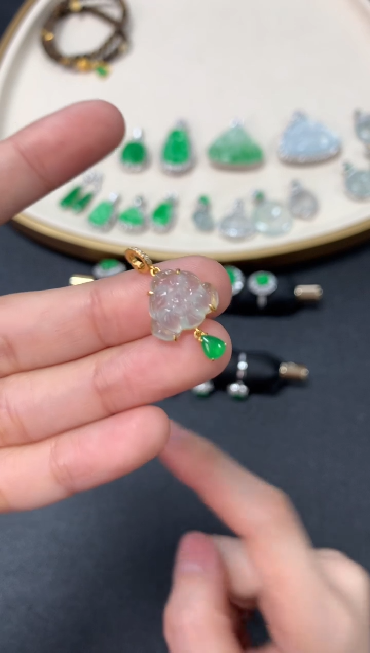 【闪购商品】翡翠吊坠(不含链)18K金镶嵌1980