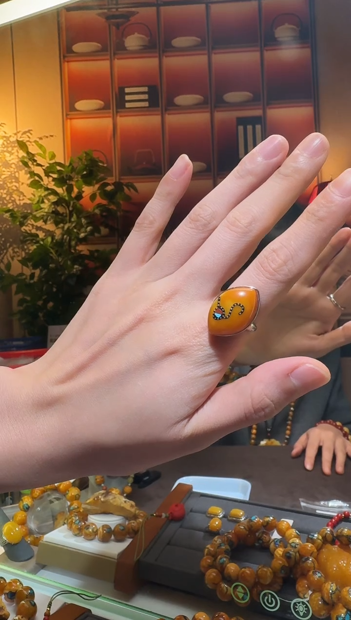 蜜蜡颈饰银S925镶嵌7542天然蜜蜡珠宝奇石