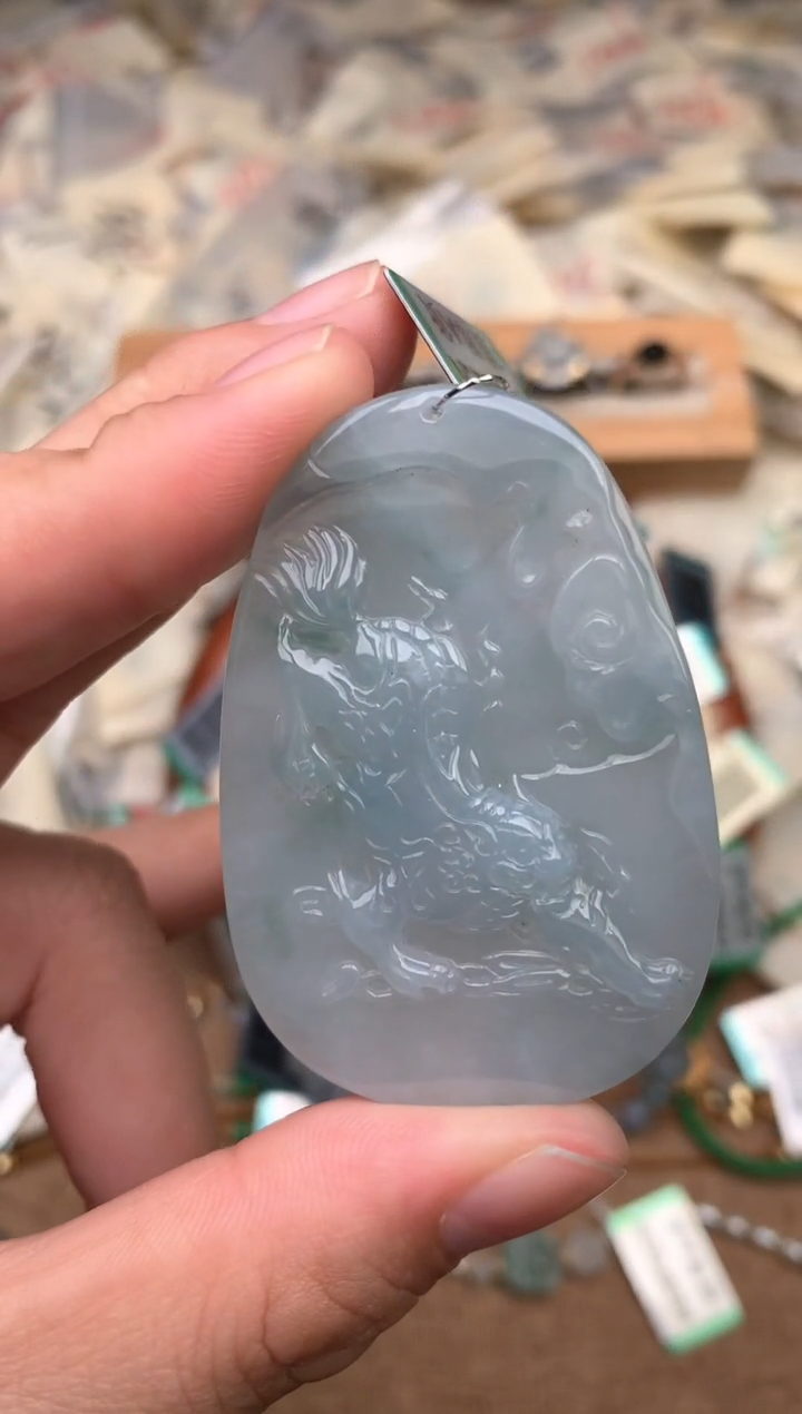 未镶嵌挂件翡翠1