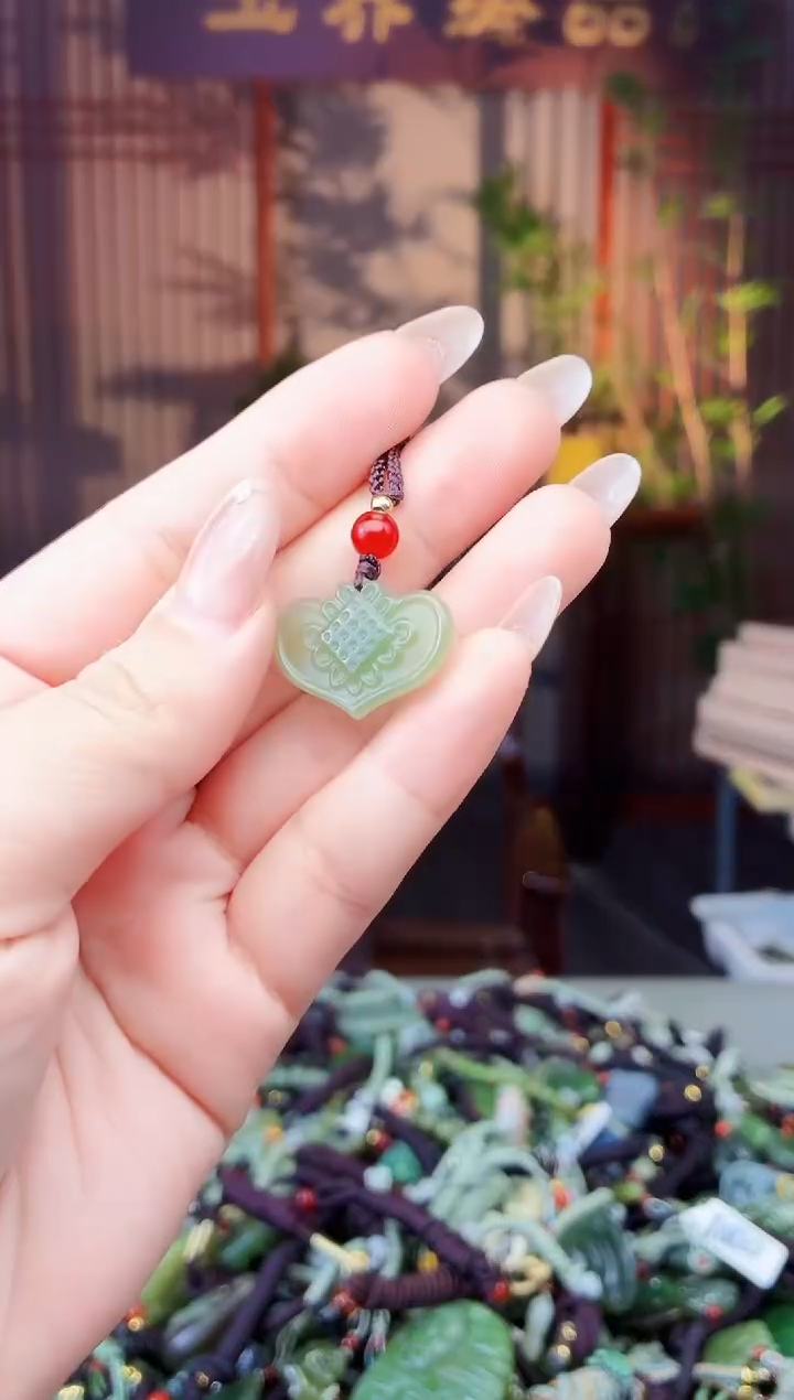 颈饰未镶嵌和田玉多样性发货拍一发一