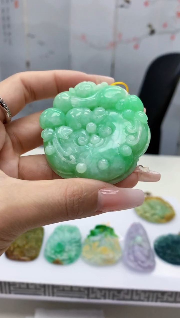 【闪购商品】定制翡翠未镶嵌4812lr-毛货挂件55