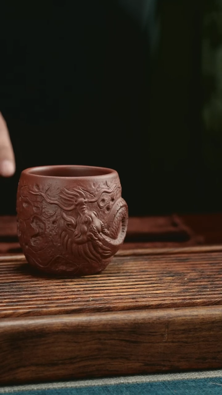 【闪购商品】紫砂茶杯紫泥隐龙杯