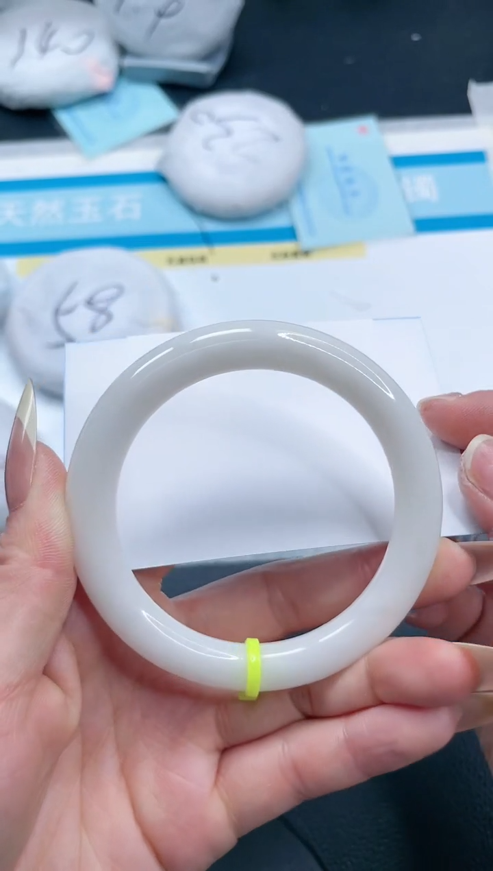 和田玉手镯未镶嵌20S316-57