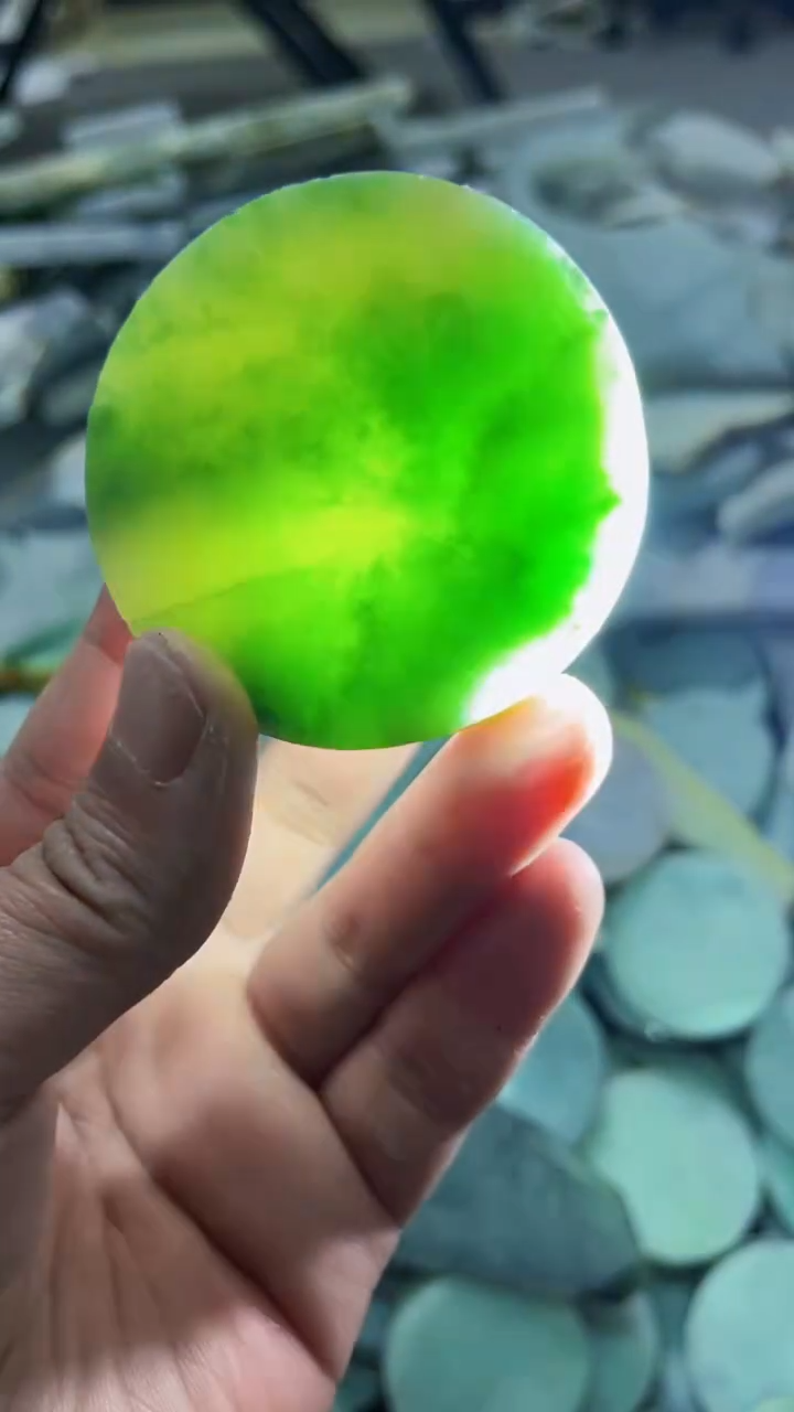 【闪购商品】翡翠挂件未镶嵌A货康壹089