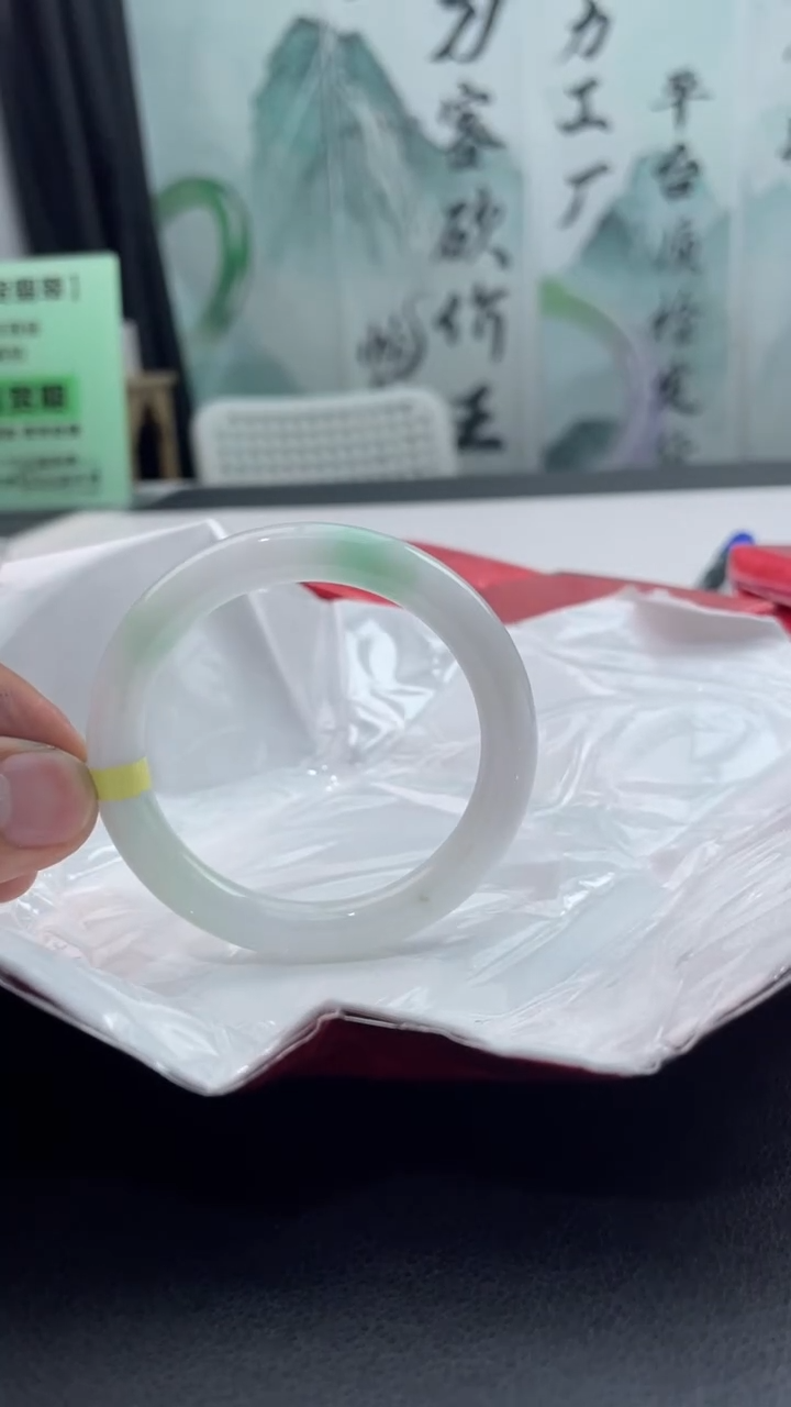 【闪购商品】翡翠手镯未镶嵌22翡翠手镯