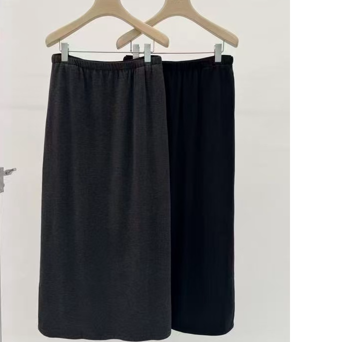 ZLAbout-us【秋冬上新】侧开德绒半裙54360-1