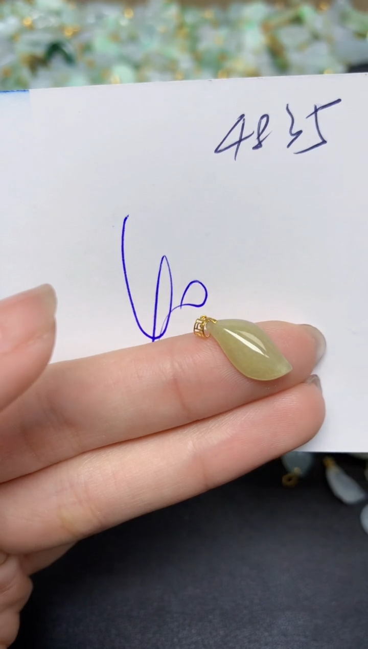 【闪购商品】翡翠颈饰18K金镶嵌天然翡翠A货