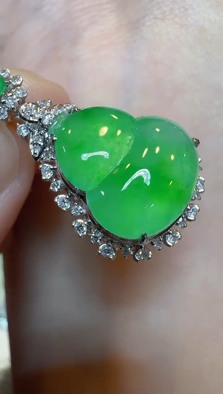 【闪购商品】翡翠吊坠(不含链)18K金镶嵌多样性团购发一件