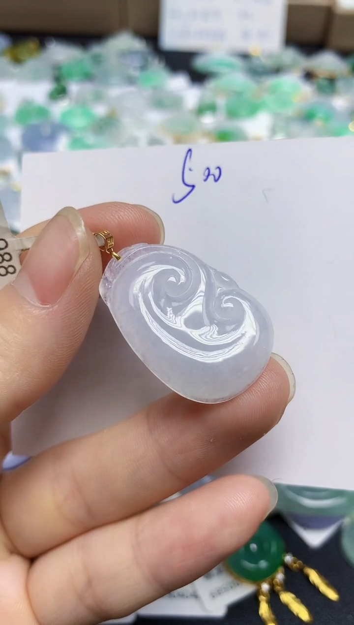 颈饰18K金镶嵌翡翠天然缅甸翡翠A货翡翠百元以上9元证书费自理