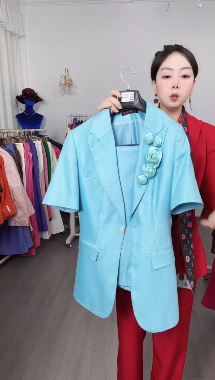 L码蓝色玫瑰花九分裤套装