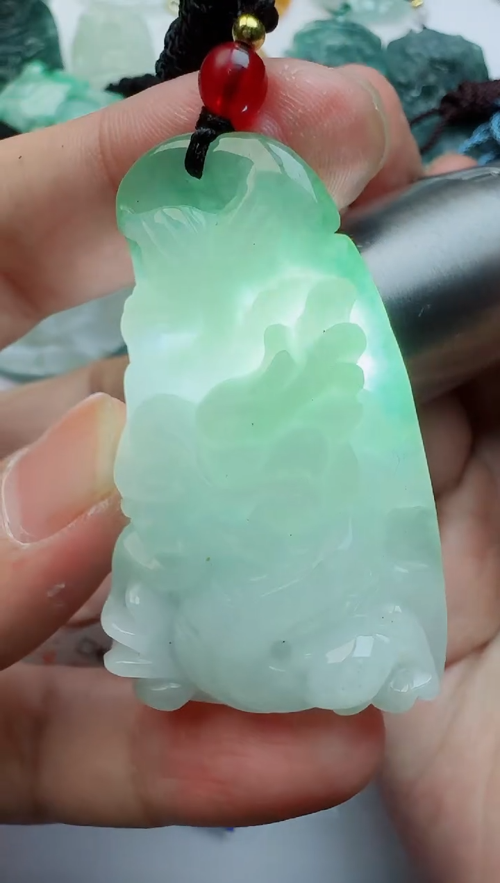 【闪购商品】翡翠颈饰未镶嵌11111111111