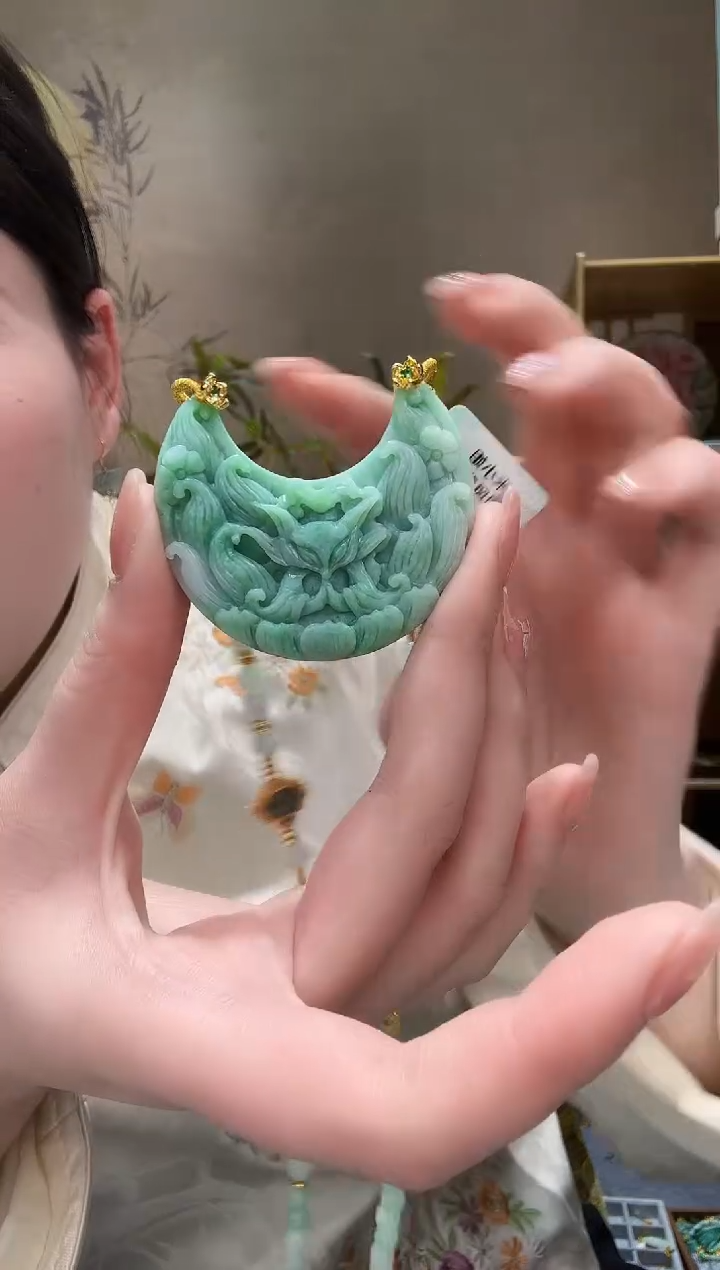 【闪购商品】翡翠颈饰未镶嵌吊坠