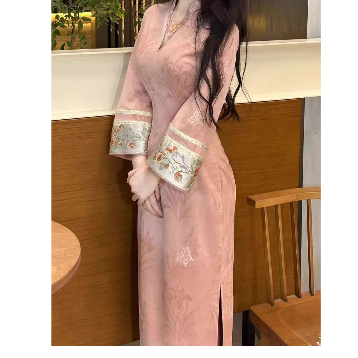 码加加51898胖MM2025秋季新中式国风改良刺绣气质显瘦旗袍连衣裙