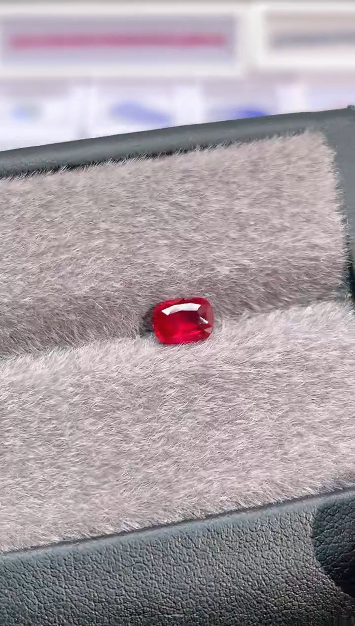 裸石红宝石1.03ctGRS主证鸽血红58000
