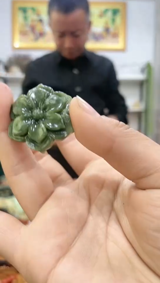 未镶嵌岫玉挂件 