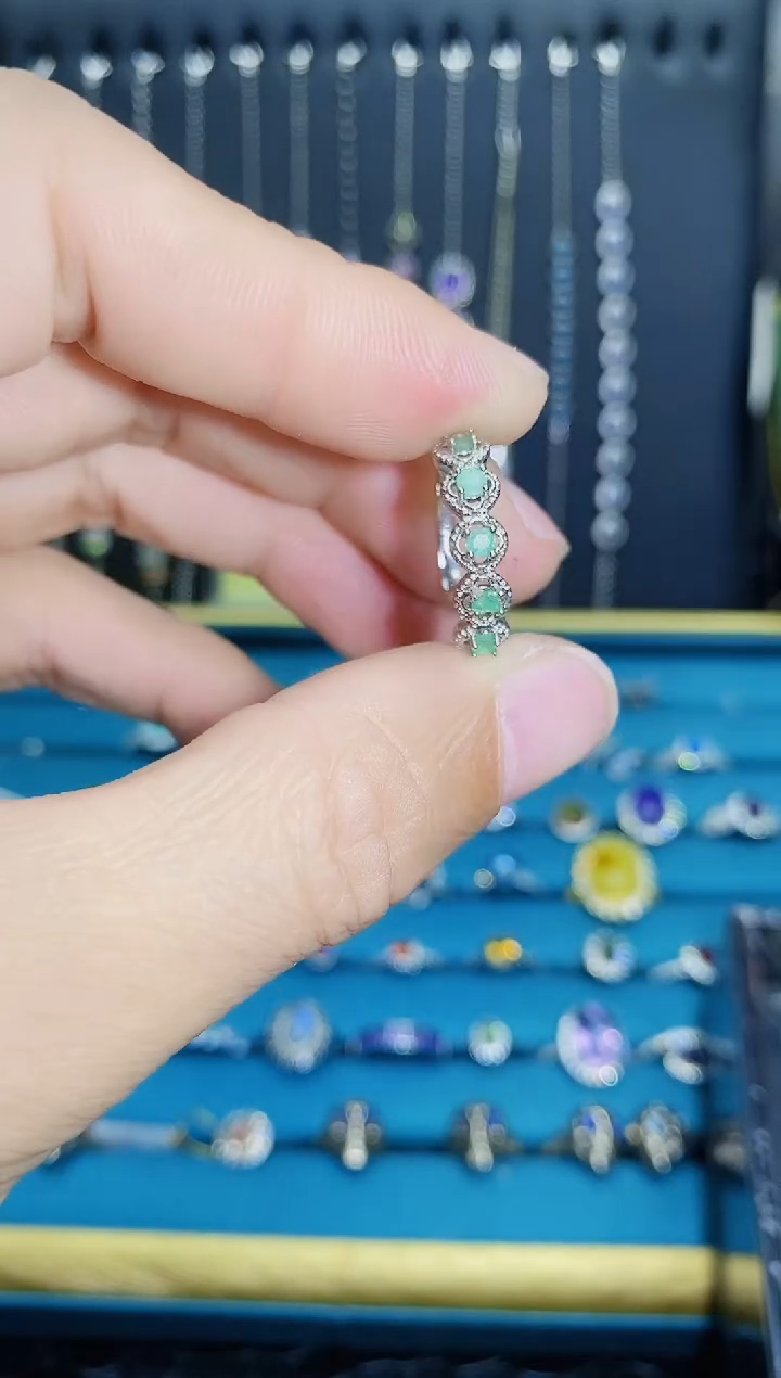 【闪购商品】祖母绿戒指银S925镶嵌1121