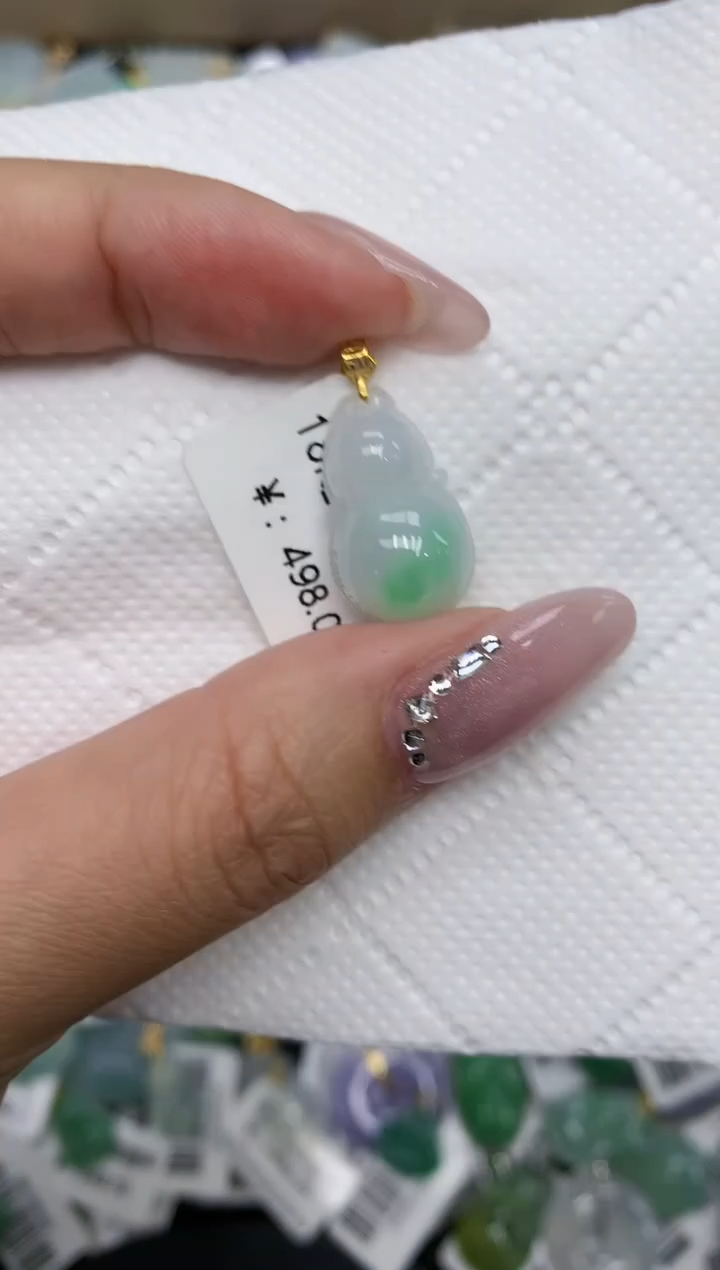 颈饰18K金镶嵌翡翠1