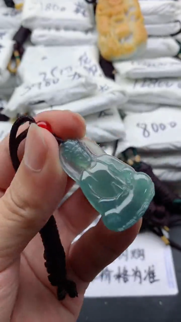 翡翠未镶嵌颈饰88888888