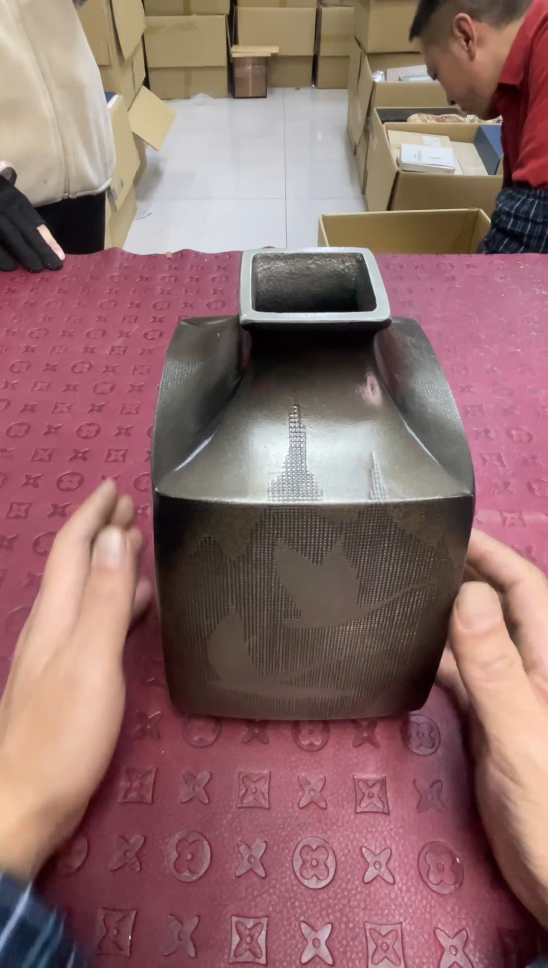 默认微瑕，no退no换，介意勿拍