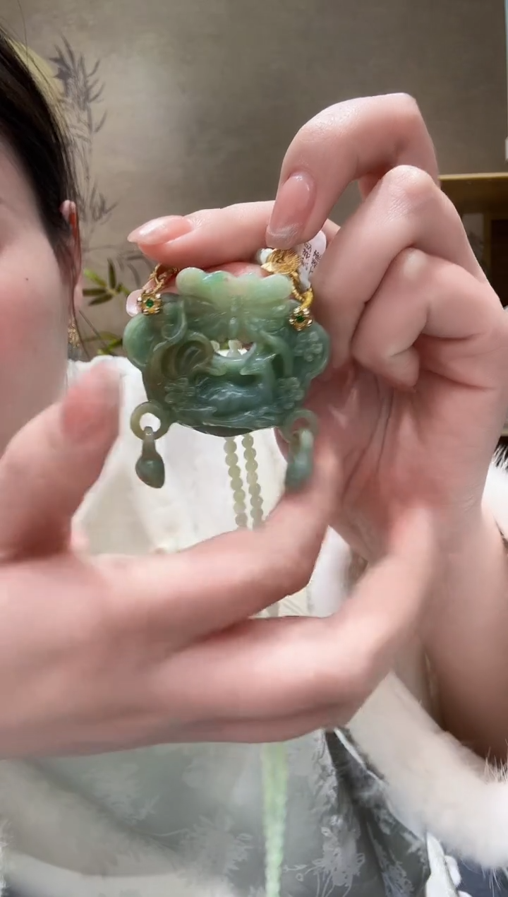 【闪购商品】翡翠颈饰未镶嵌吊坠