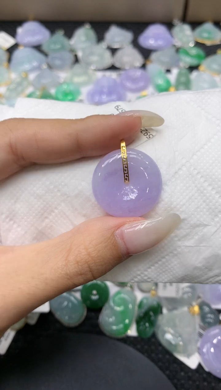颈饰18K金镶嵌翡翠1111111111