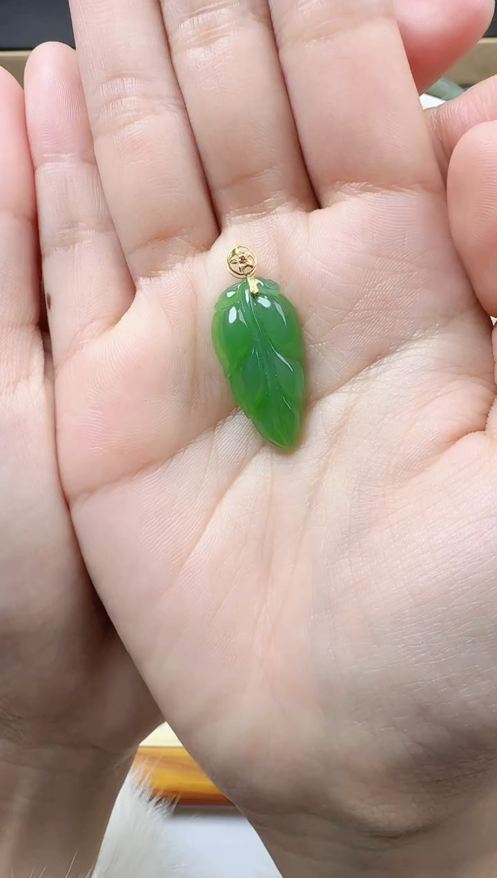 【闪购商品】和田玉颈饰18K金镶嵌树叶YY