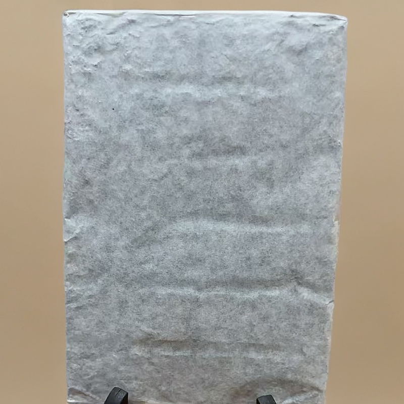 2019年云南临沧邦东昔归老白茶砖200g（巧克力型茶砖）