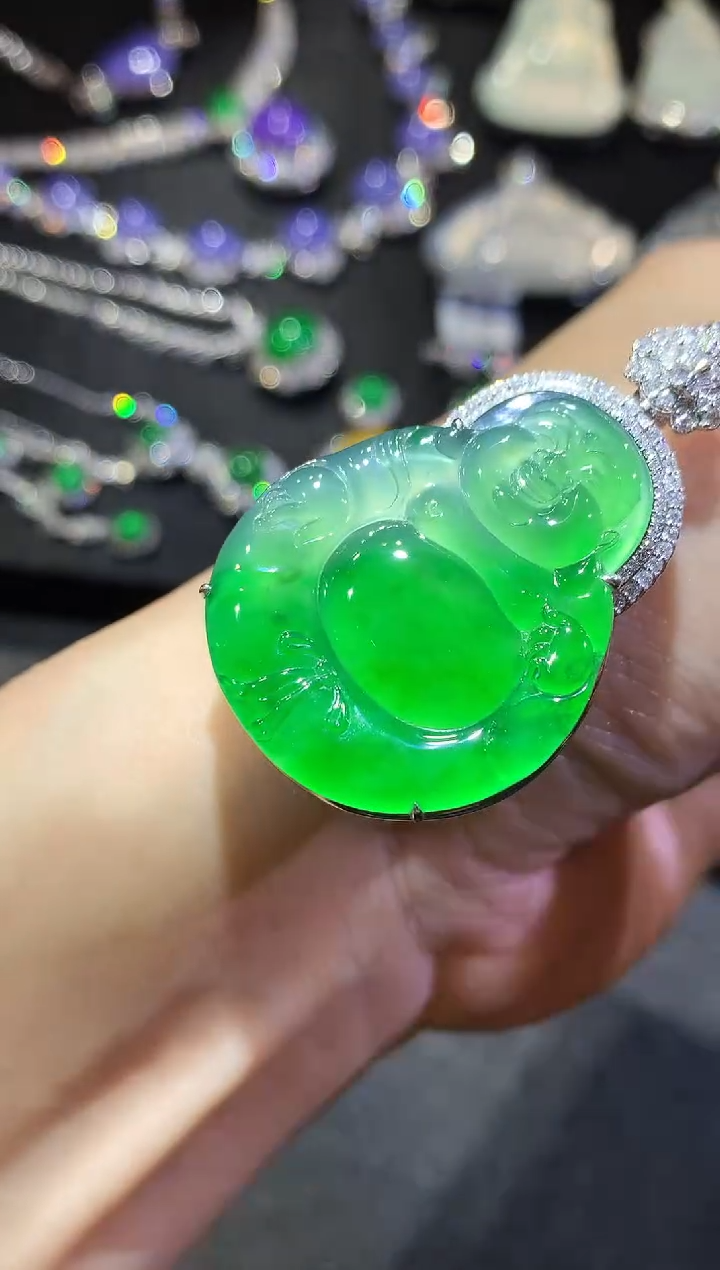 【闪购商品】翡翠吊坠(不含链)18K金镶嵌86-逍遥佛