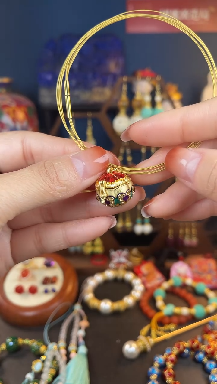 【闪购商品】柿柿如意珐琅吊坠