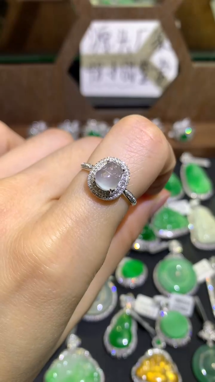 翡翠18K金镶嵌吊坠(不含链)戒指