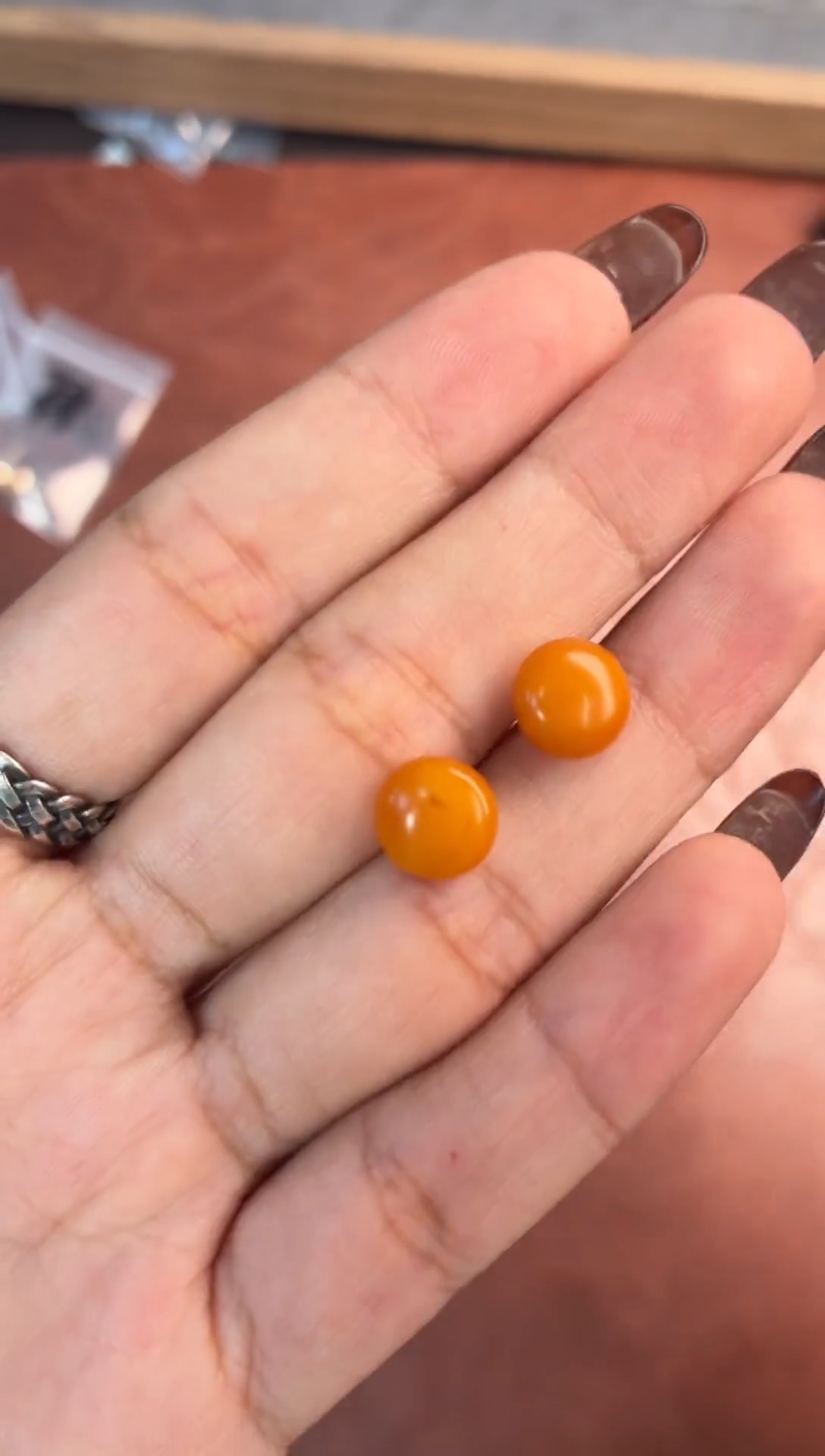 蜜蜡银S925镶嵌耳钉噶玛珠宝蜜蜡银S925