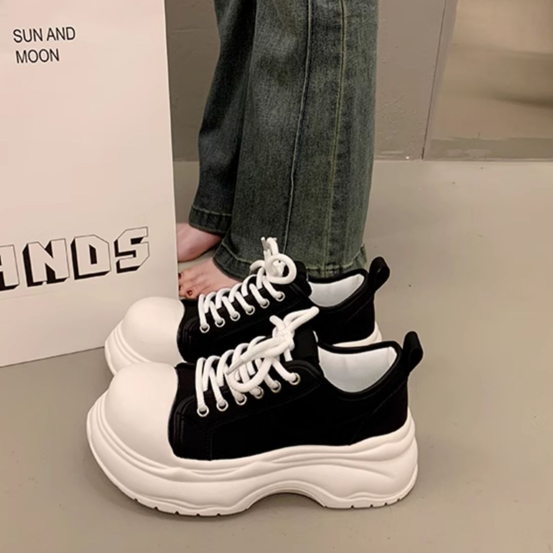 厚底小白鞋女大头丑萌面包鞋2025新款夏季女鞋子百搭爆款运动板鞋