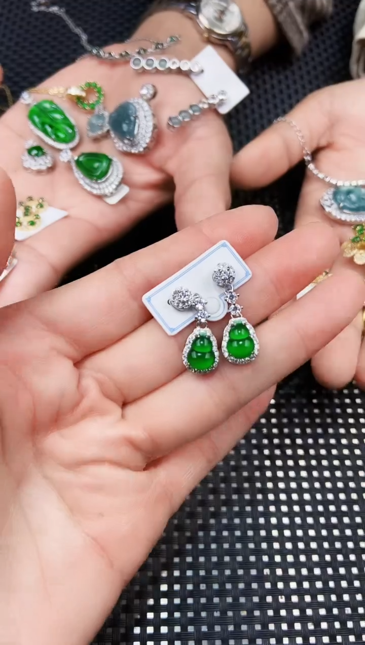 【闪购商品】翡翠耳饰未镶嵌11111111