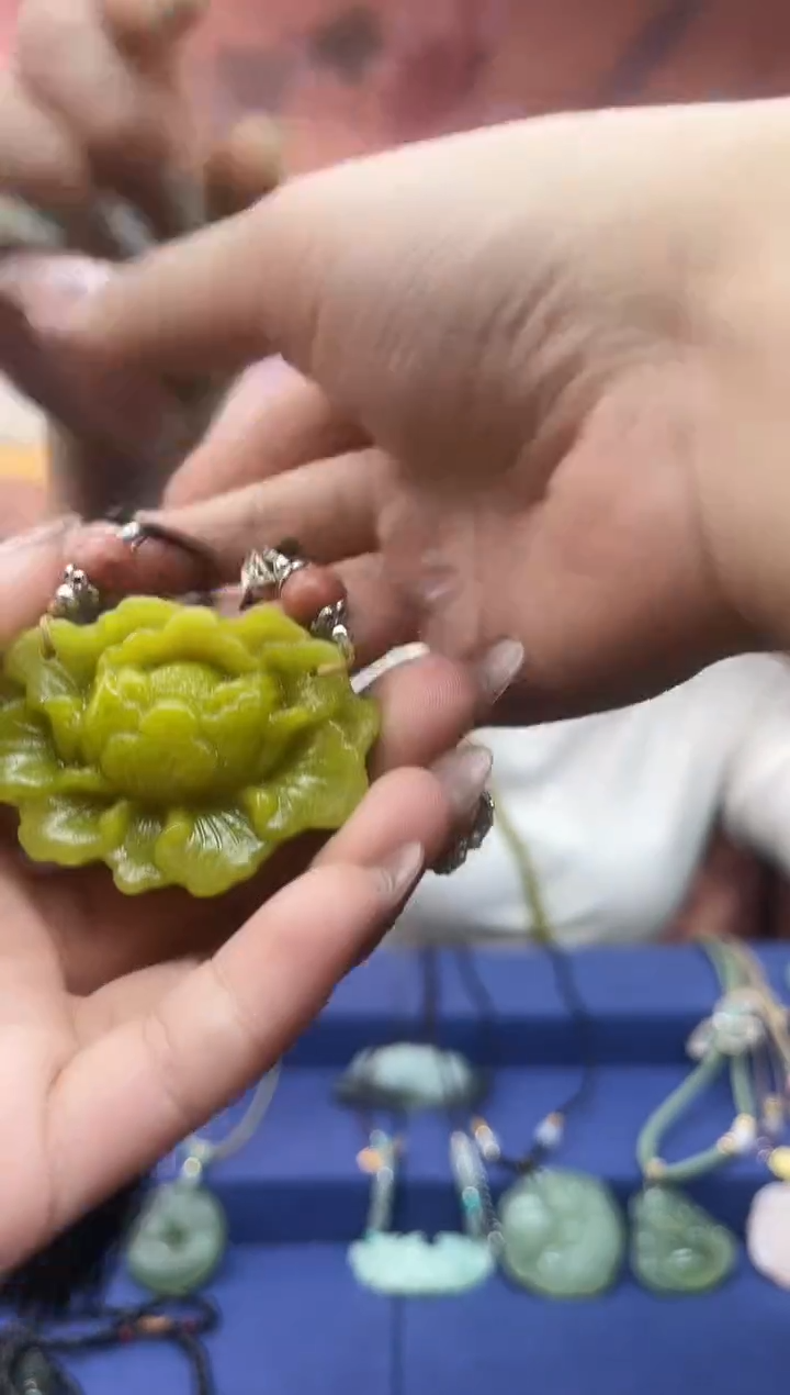 未镶嵌岫玉吊坠多样性发 货拍一发一