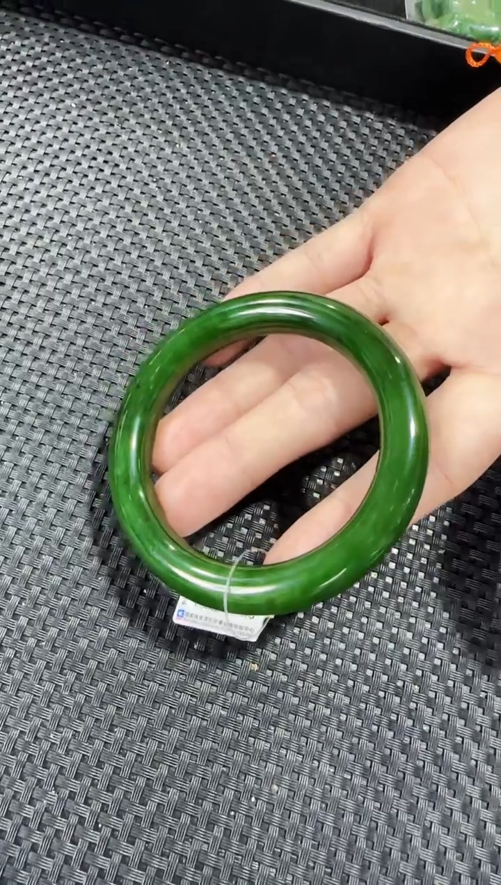 【闪购商品】和田玉（碧玉）手镯未镶嵌俄7老辣绿圈口约57-58mm