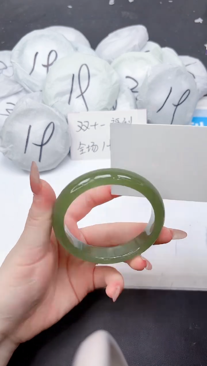 未镶嵌手镯石英质玉16-60