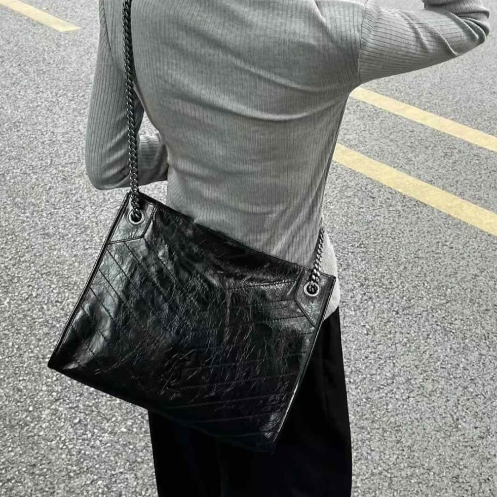 99新 YSL/圣罗兰 蔚蓝/黑银油蜡牛 niki  购物袋